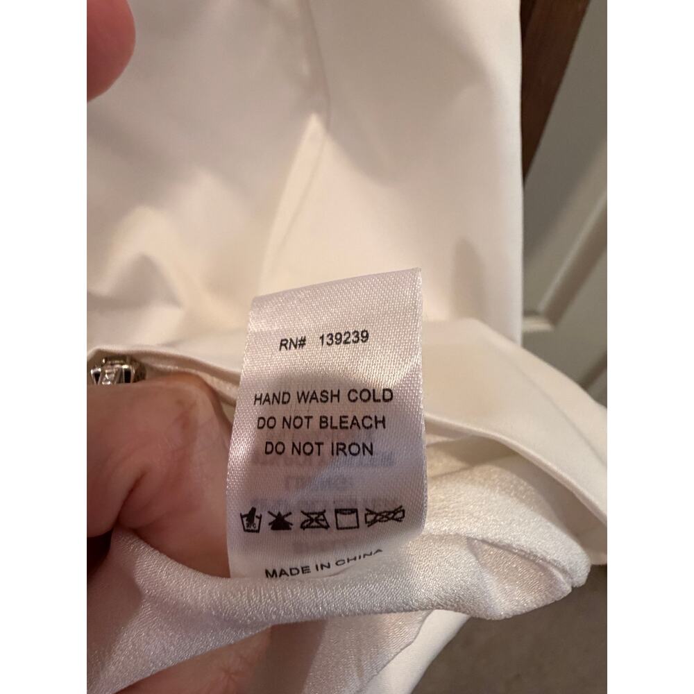 DO+BE white puff-classic sleeve mini dress- size small - Picture 6 of 7